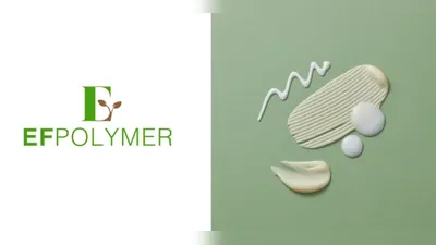 Texturas de crema cosmética sobre un fondo verde suave