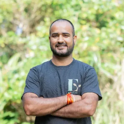 Puran Rajput, consejero, cofundador y director de operaciones de EF Polymer